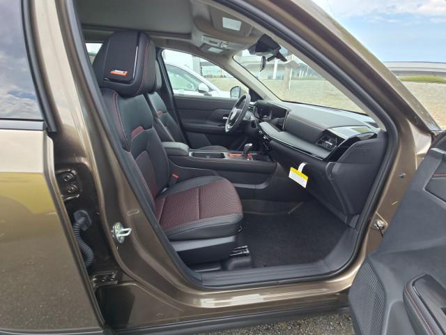 new 2025 Nissan Kicks car, priced at $28,950