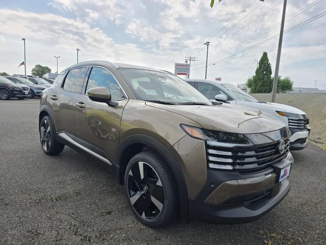 new 2025 Nissan Kicks car, priced at $28,950