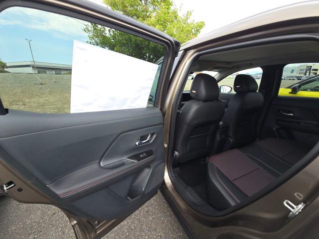 new 2025 Nissan Kicks car, priced at $28,950