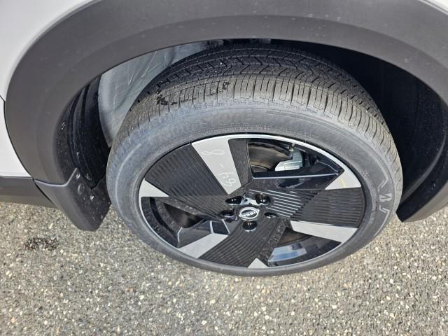 new 2025 Nissan Kicks car