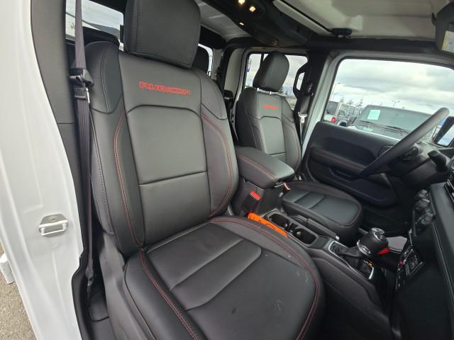 used 2025 Jeep Gladiator car, priced at $46,890