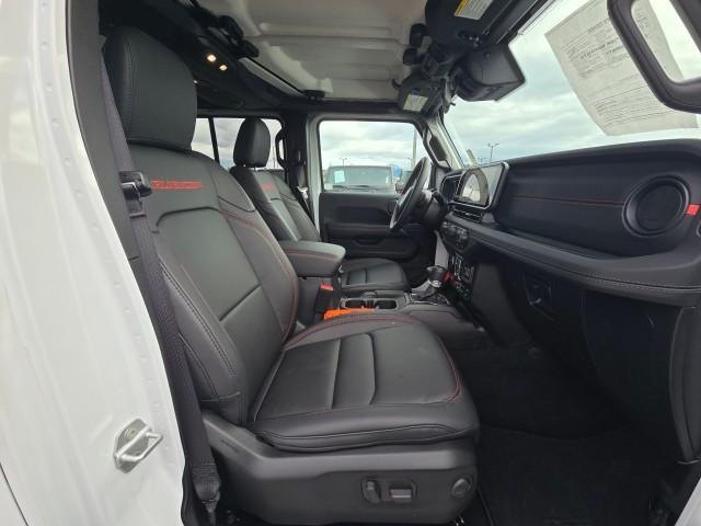 used 2025 Jeep Gladiator car, priced at $46,890