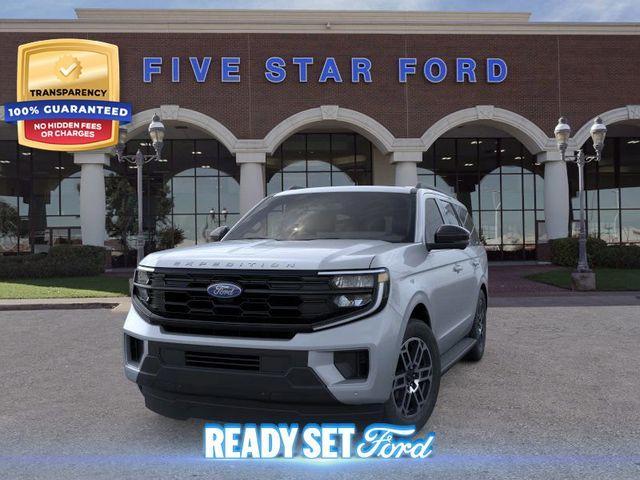 new 2025 Ford Expedition car, priced at $73,340