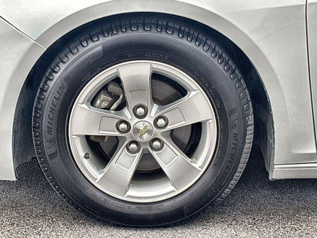 used 2015 Chevrolet Malibu car, priced at $5,500