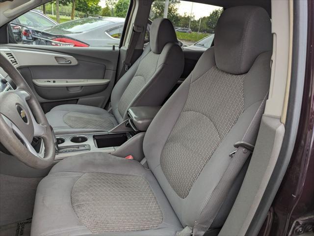 used 2009 Chevrolet Traverse car, priced at $5,495