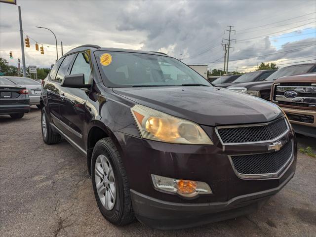 used 2009 Chevrolet Traverse car, priced at $5,495