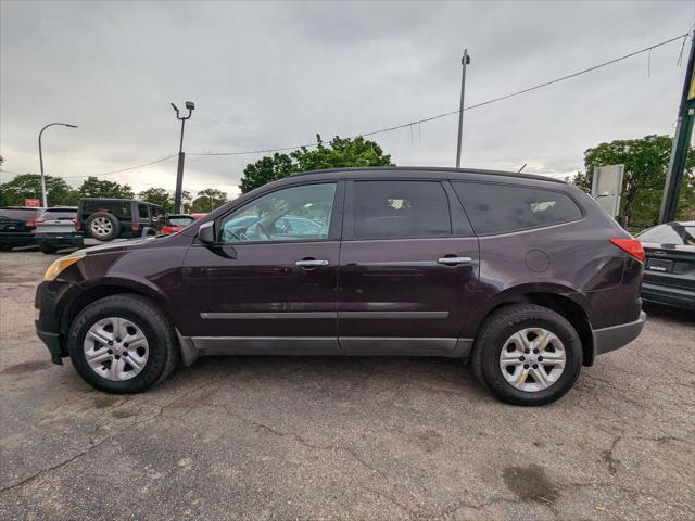 used 2009 Chevrolet Traverse car, priced at $5,495