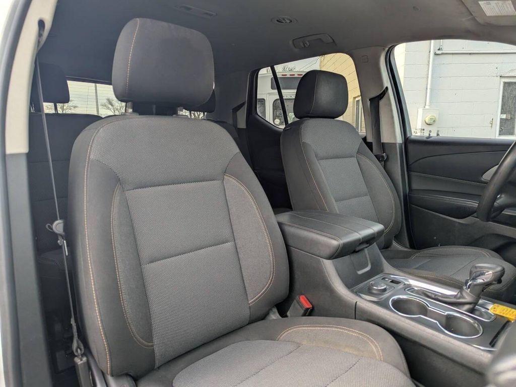 used 2021 Chevrolet Traverse car, priced at $15,995