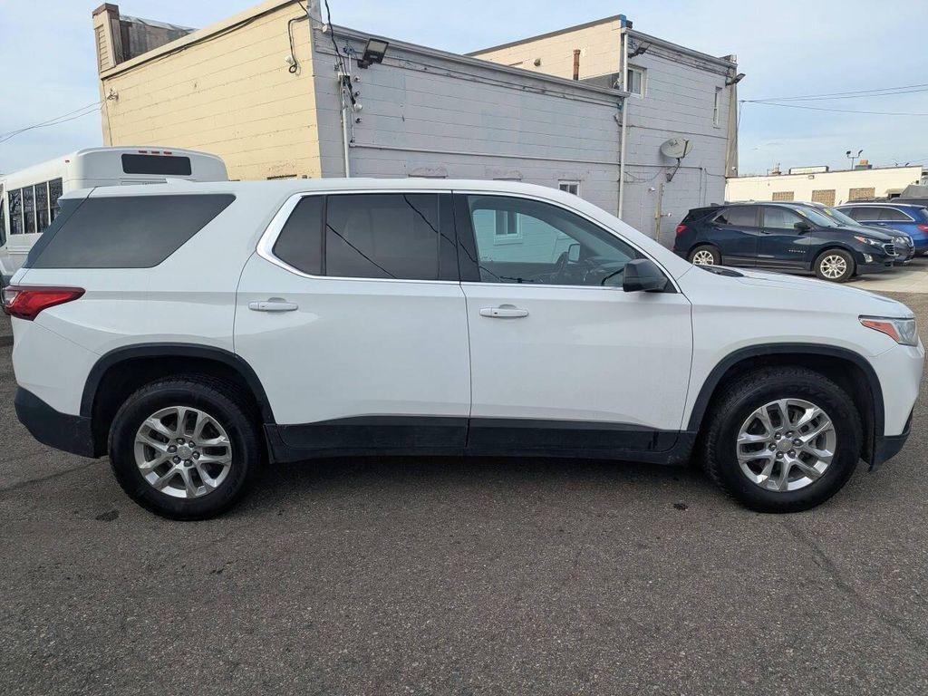 used 2021 Chevrolet Traverse car, priced at $15,995