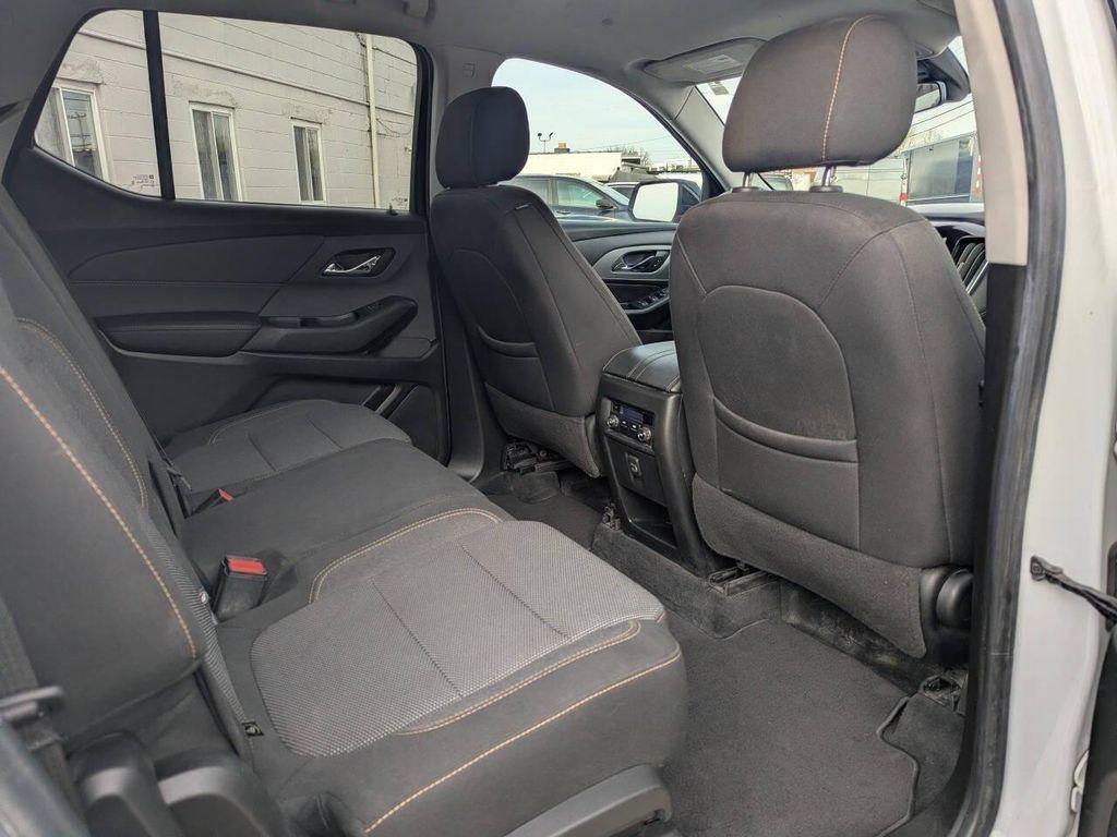 used 2021 Chevrolet Traverse car, priced at $15,995
