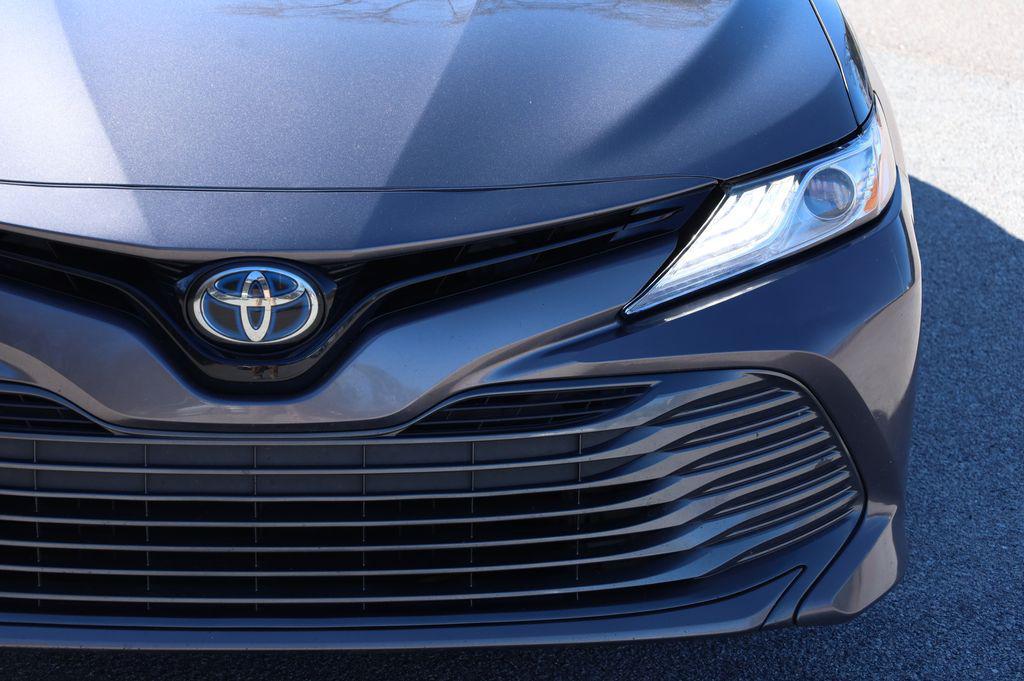 used 2020 Toyota Camry Hybrid car, priced at $20,668
