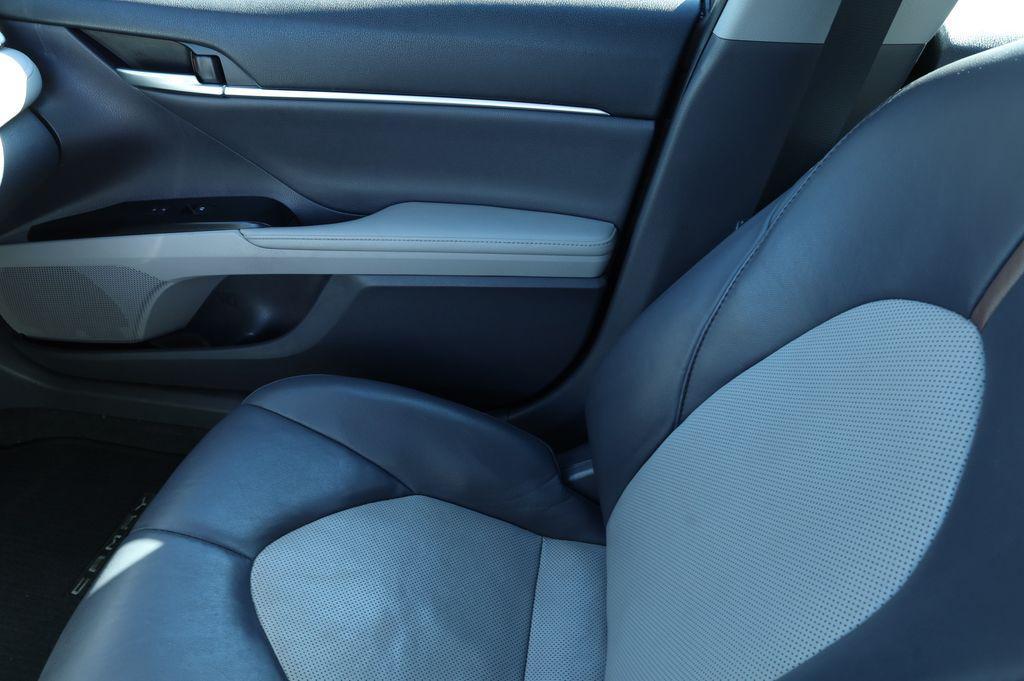 used 2020 Toyota Camry Hybrid car, priced at $20,668