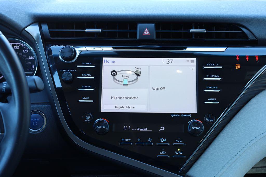 used 2020 Toyota Camry Hybrid car, priced at $20,668