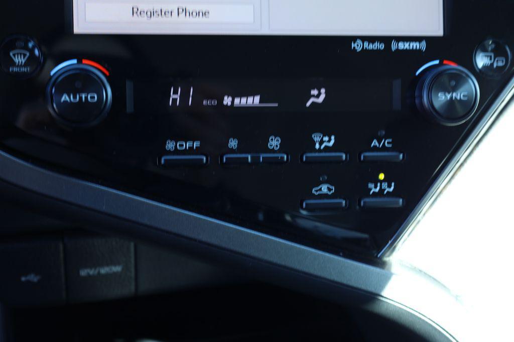 used 2020 Toyota Camry Hybrid car, priced at $20,668