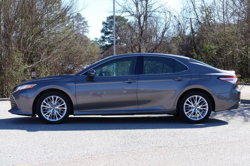 used 2020 Toyota Camry Hybrid car, priced at $20,668