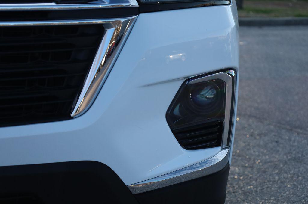 used 2023 Chevrolet Traverse car, priced at $27,316