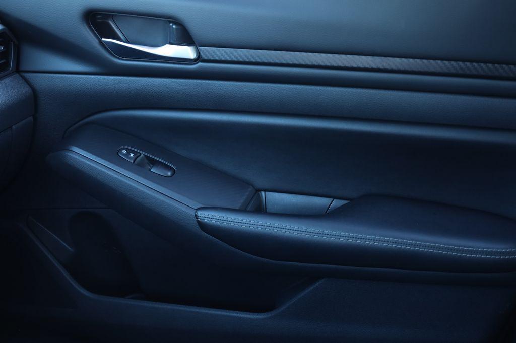 used 2024 Nissan Altima car, priced at $20,286