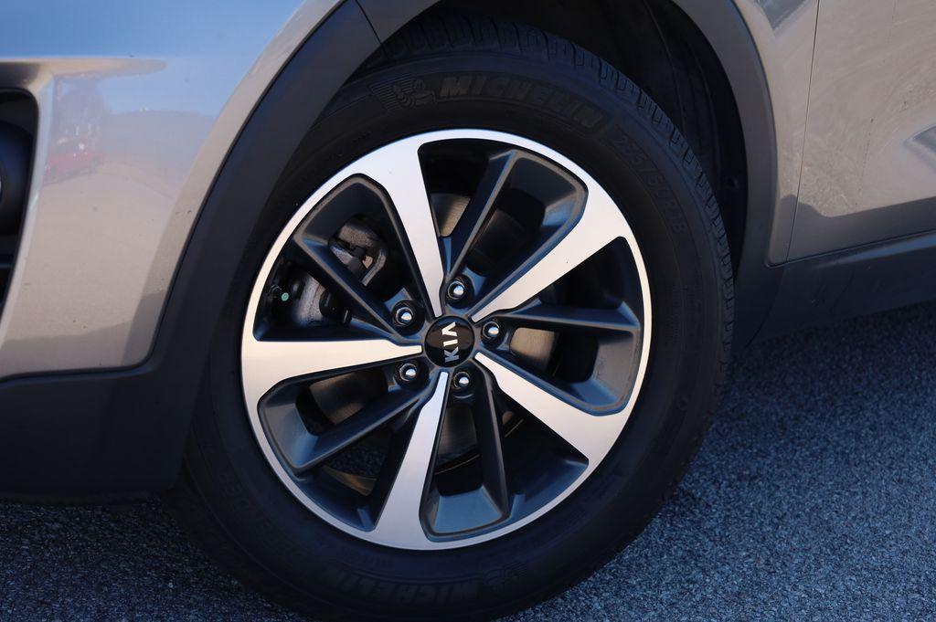 used 2019 Kia Sorento car, priced at $15,414