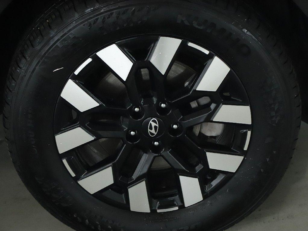 used 2025 Hyundai SANTA CRUZ car, priced at $26,863