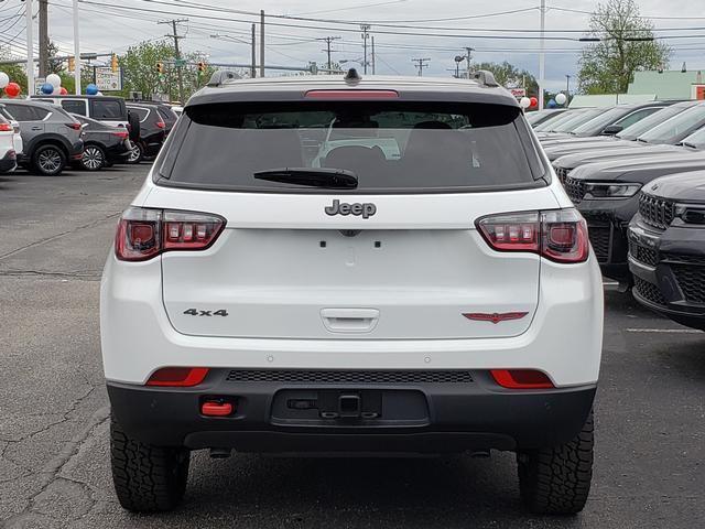 new 2026 Jeep Compass car, priced at $33,672