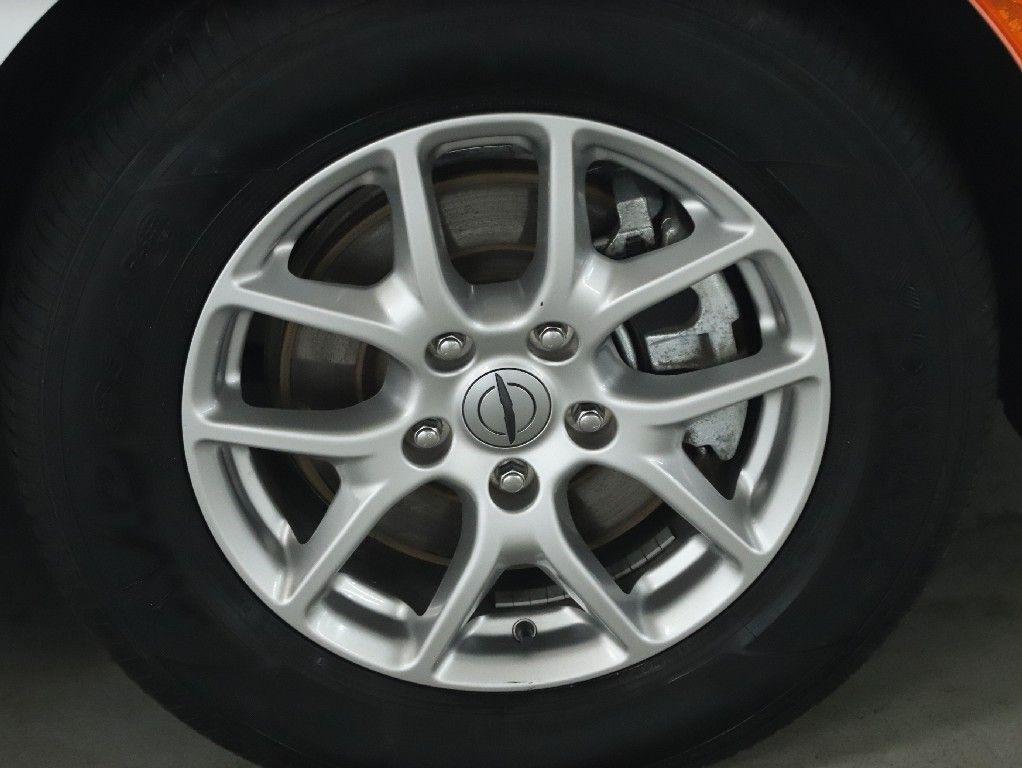 used 2024 Chrysler Pacifica car, priced at $23,302