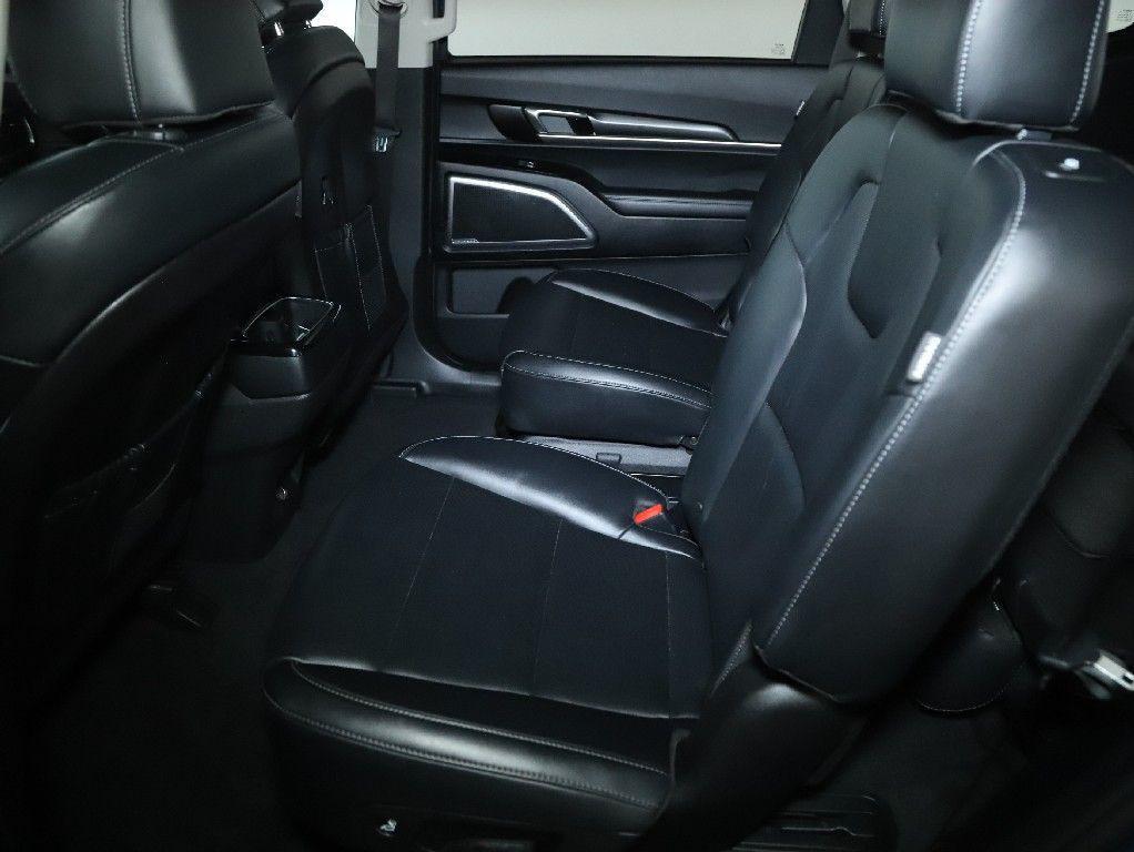 used 2024 Kia Telluride car, priced at $31,266