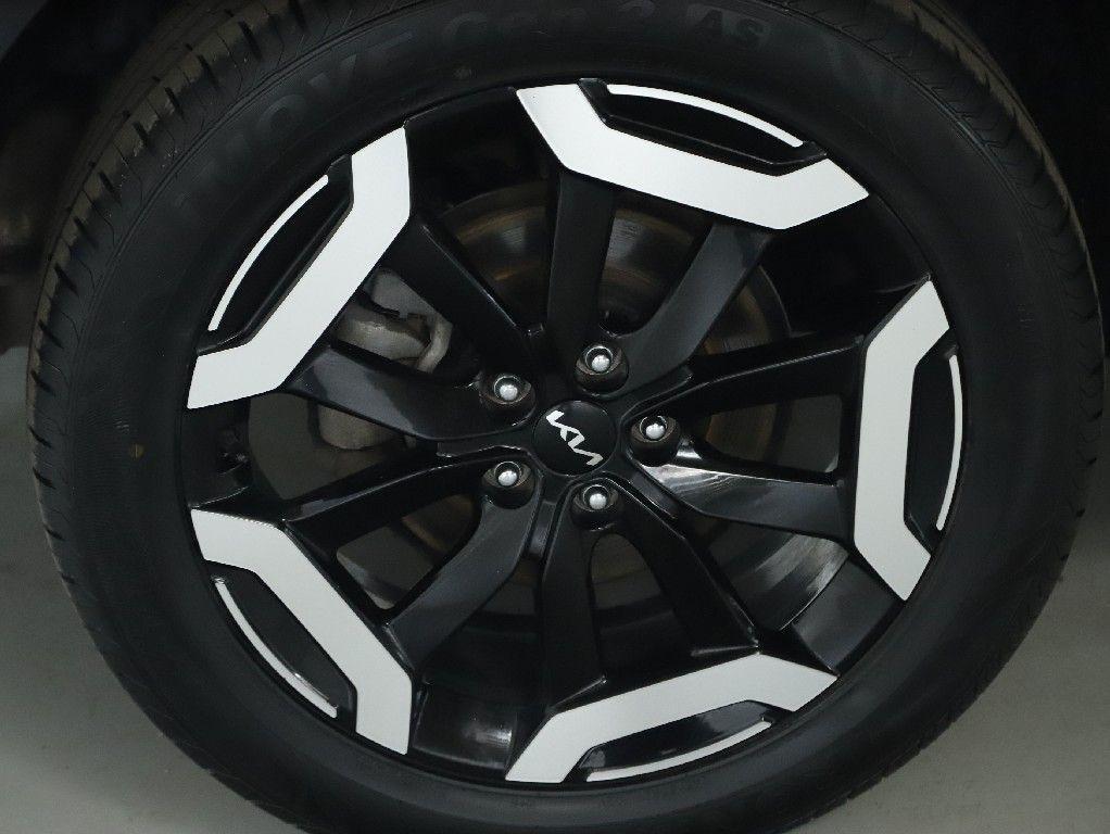 used 2024 Kia Telluride car, priced at $31,266