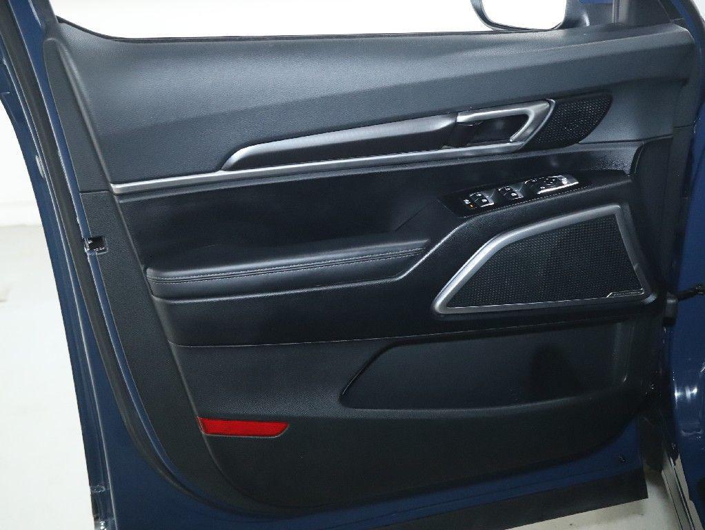 used 2024 Kia Telluride car, priced at $31,266