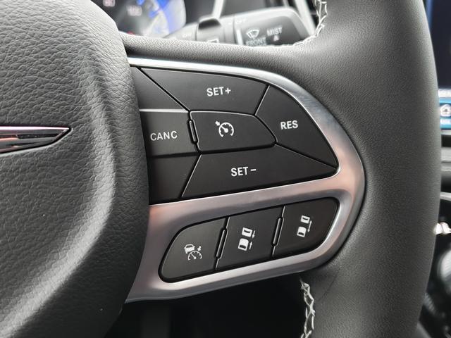 new 2026 Chrysler Pacifica car, priced at $43,697