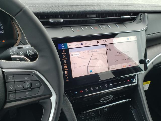 new 2026 Jeep Grand Cherokee car, priced at $47,930