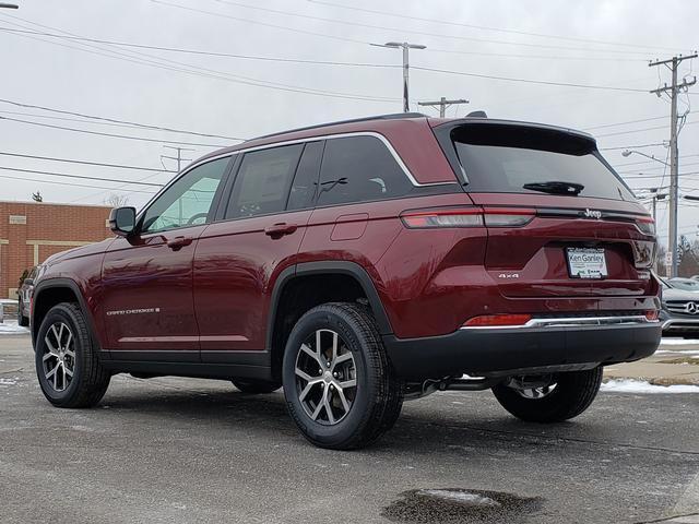 new 2025 Jeep Grand Cherokee car, priced at $40,120