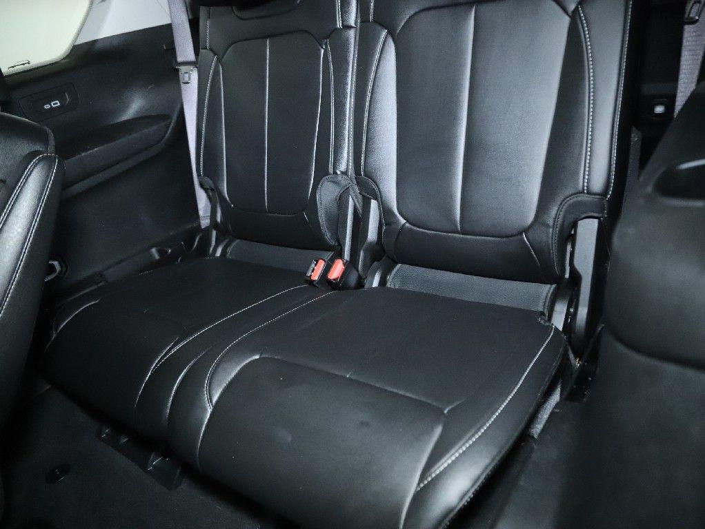 used 2023 Jeep Grand Cherokee L car, priced at $31,789