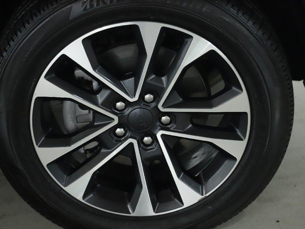 used 2024 Jeep Grand Cherokee L car, priced at $38,969