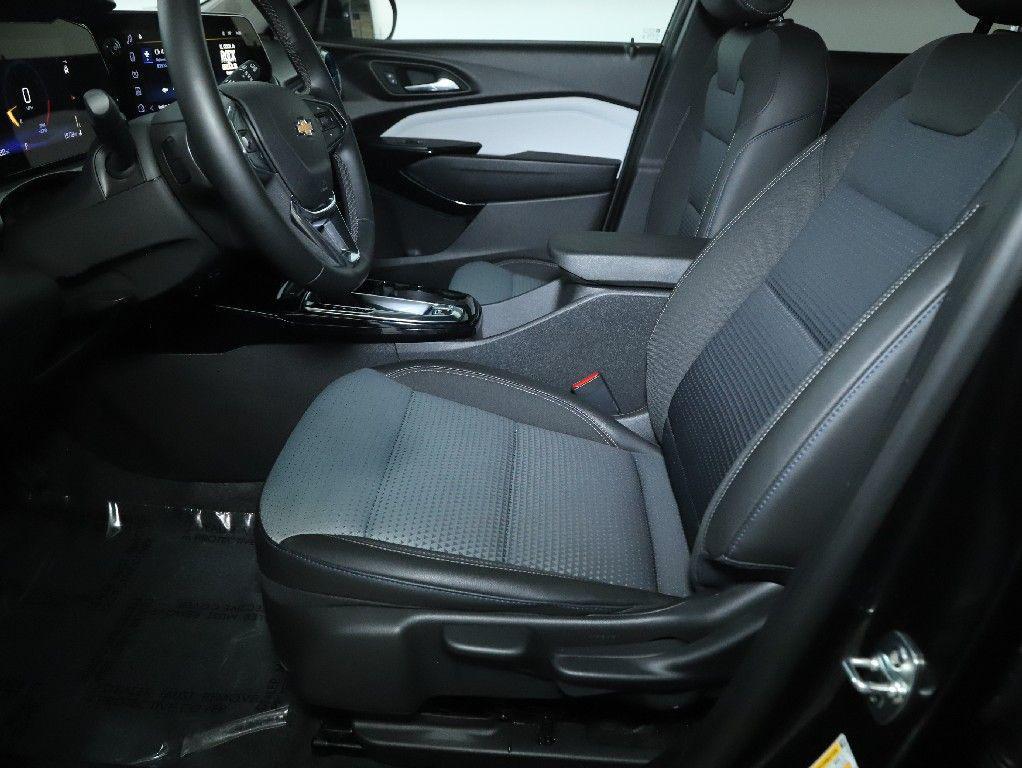 used 2025 Chevrolet Trax car, priced at $19,651