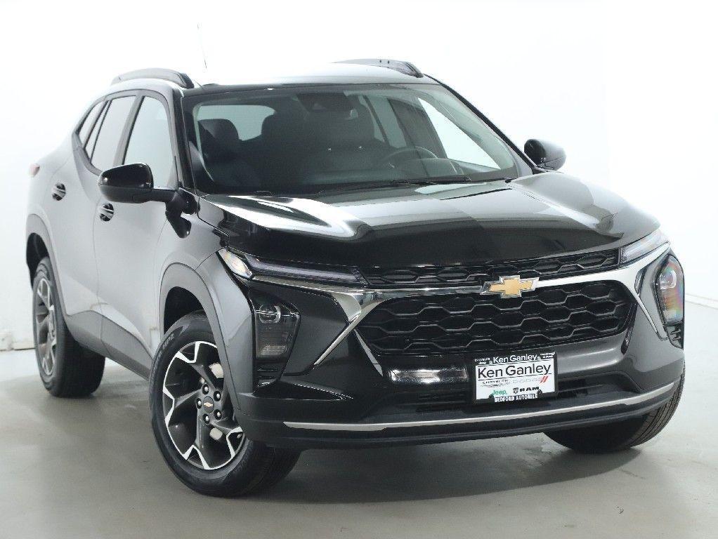used 2025 Chevrolet Trax car, priced at $19,651