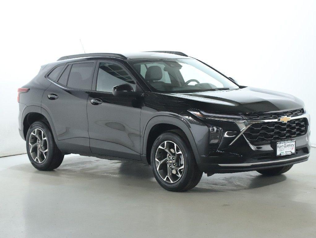 used 2025 Chevrolet Trax car, priced at $19,651