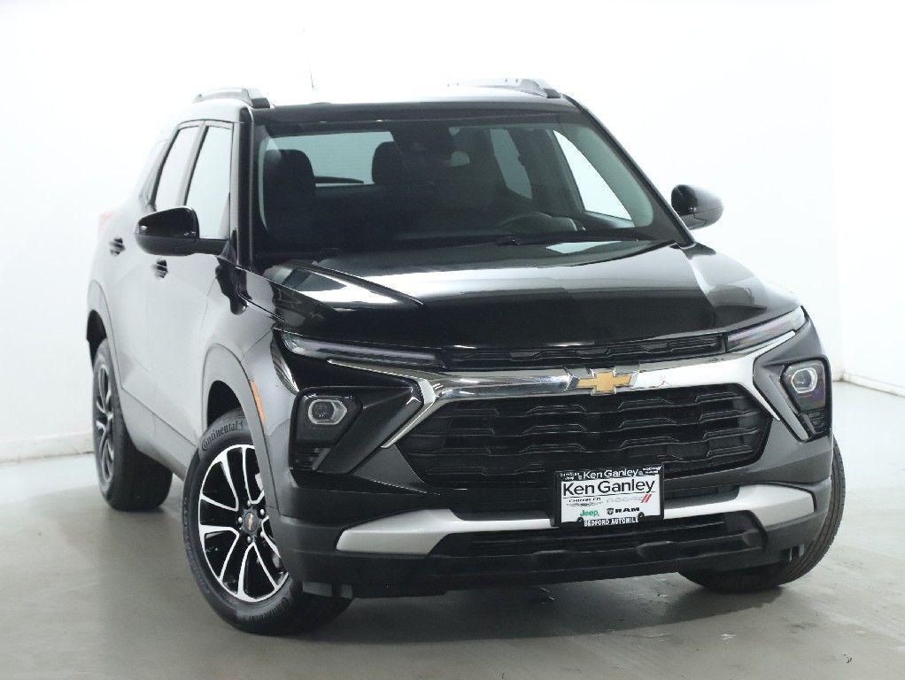 used 2025 Chevrolet TrailBlazer car, priced at $20,994