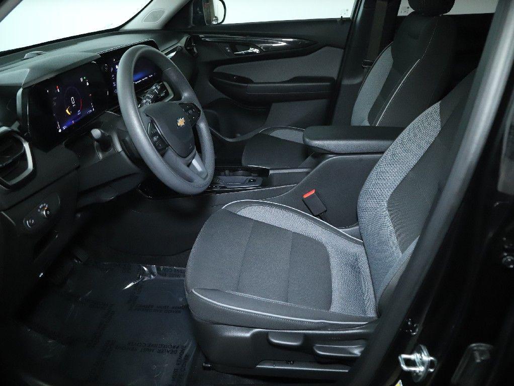 used 2025 Chevrolet TrailBlazer car, priced at $20,994