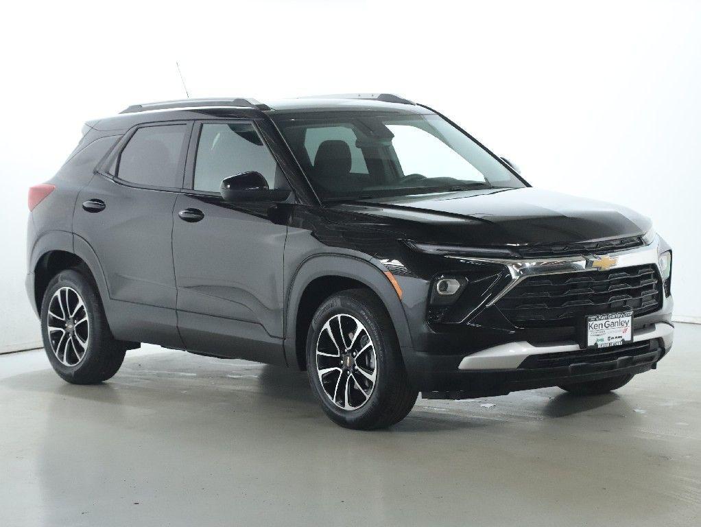 used 2025 Chevrolet TrailBlazer car, priced at $20,994