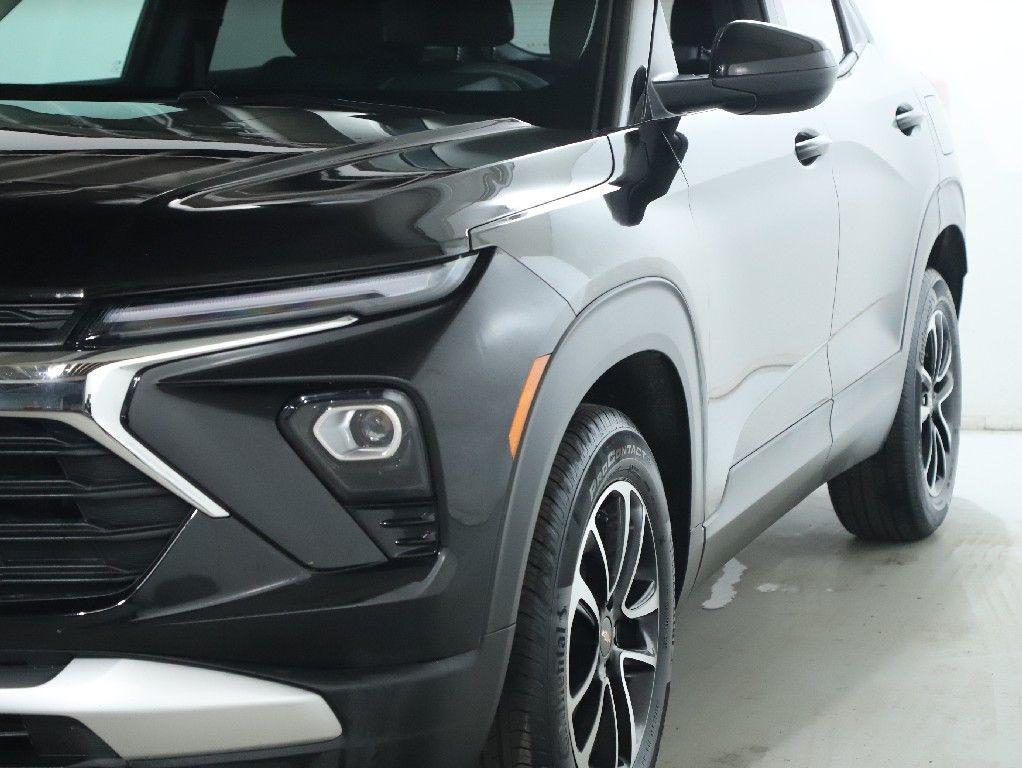 used 2025 Chevrolet TrailBlazer car, priced at $20,994