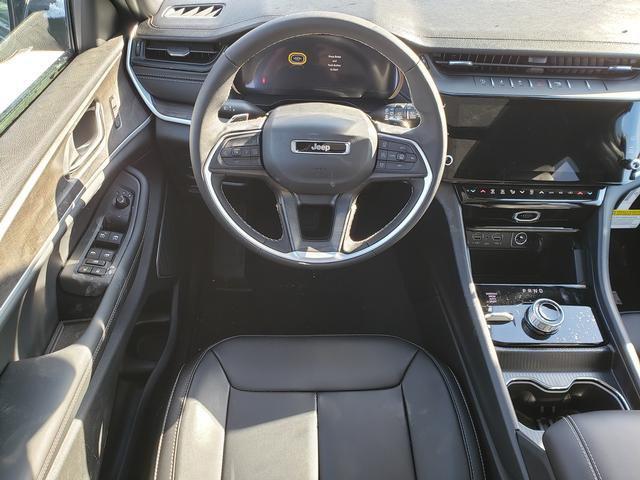 new 2026 Jeep Grand Cherokee car, priced at $50,580