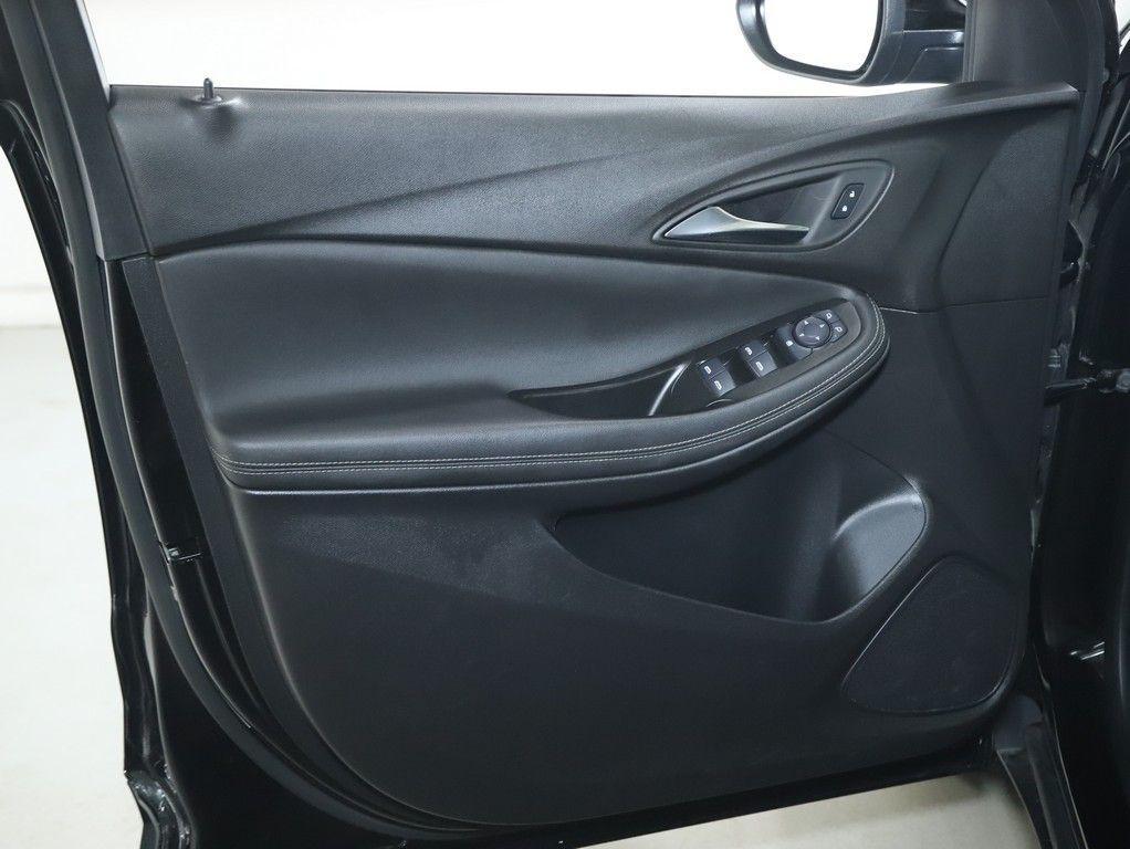 used 2025 Buick Encore GX car, priced at $22,620