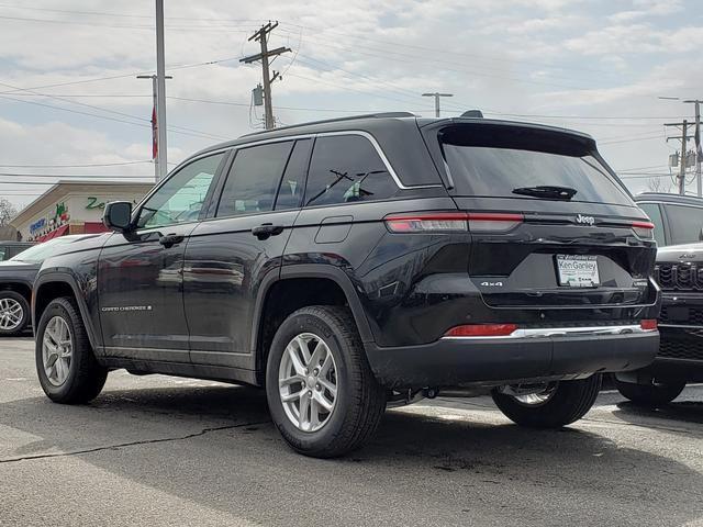 new 2026 Jeep Grand Cherokee car, priced at $42,300