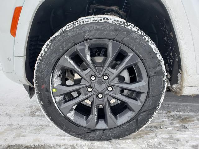 new 2026 Jeep Grand Cherokee car, priced at $52,244