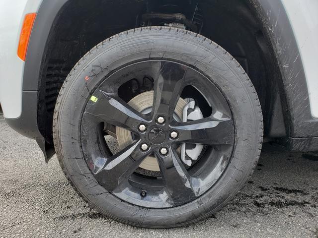 new 2026 Jeep Grand Cherokee car, priced at $47,559