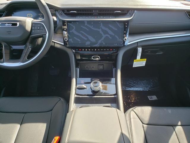 new 2026 Jeep Grand Cherokee car, priced at $49,691