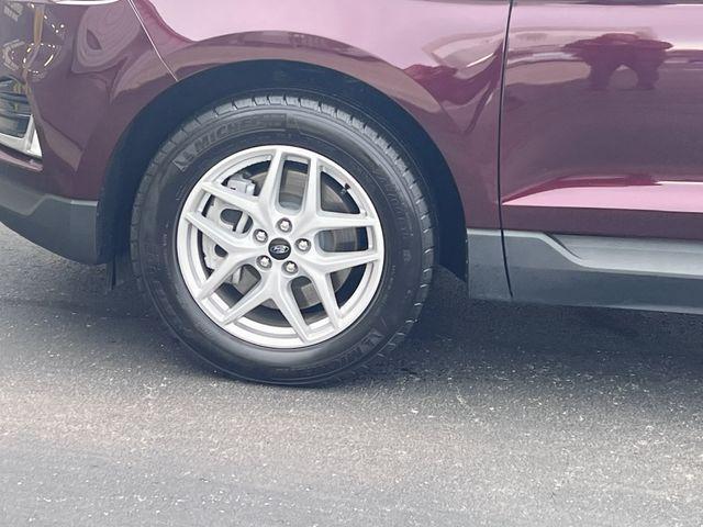 used 2024 Ford Edge car, priced at $26,999