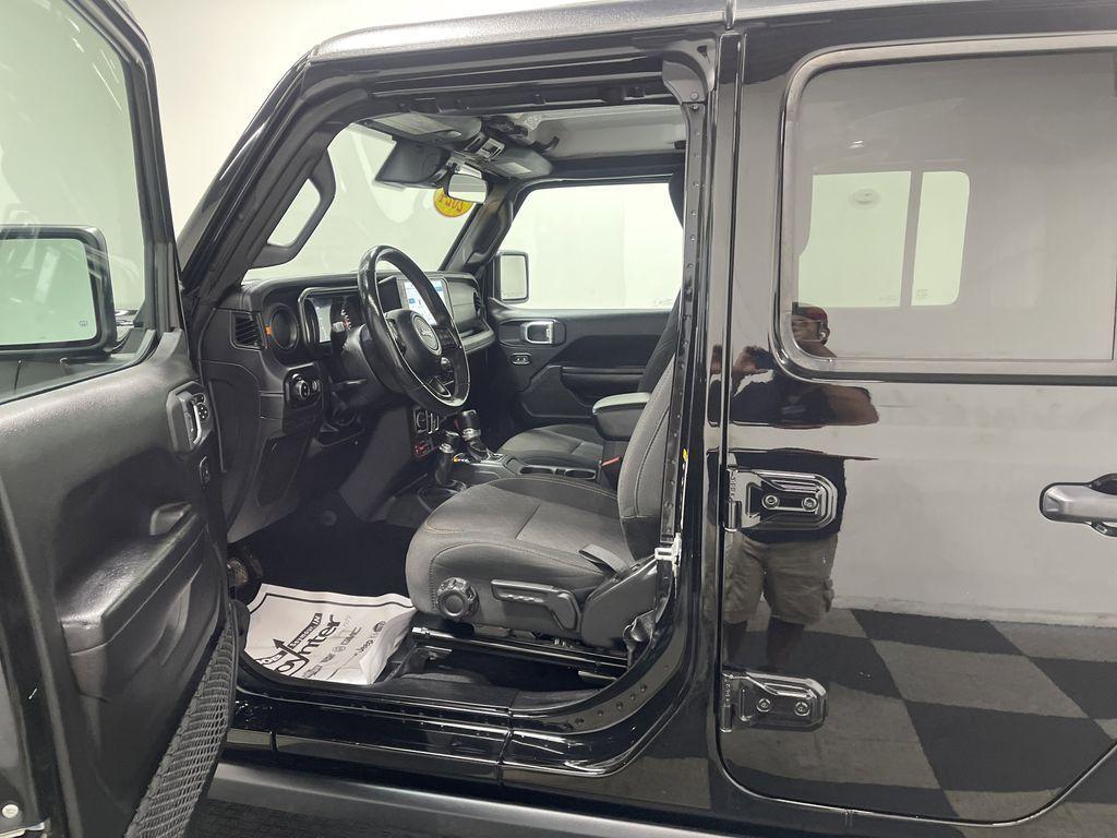 used 2024 Jeep Gladiator car, priced at $47,162