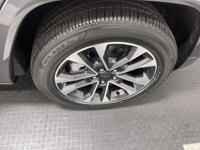 new 2025 Jeep Grand Cherokee car, priced at $53,713