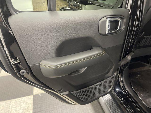 new 2026 Jeep Gladiator car, priced at $46,574